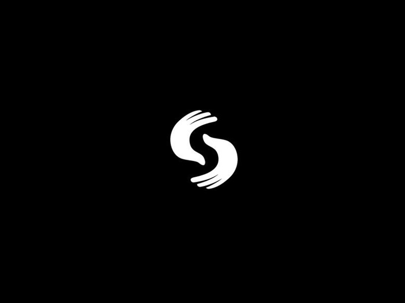 手 S